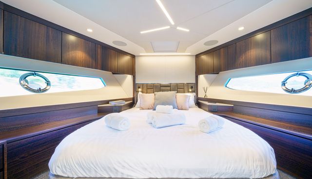 AQUAMARINE yacht for sale 30