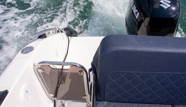 Parker 630 DC yacht for sale 23