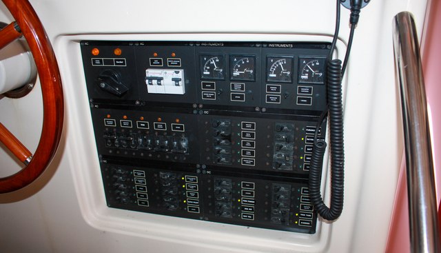 The Equator yacht for sale 38