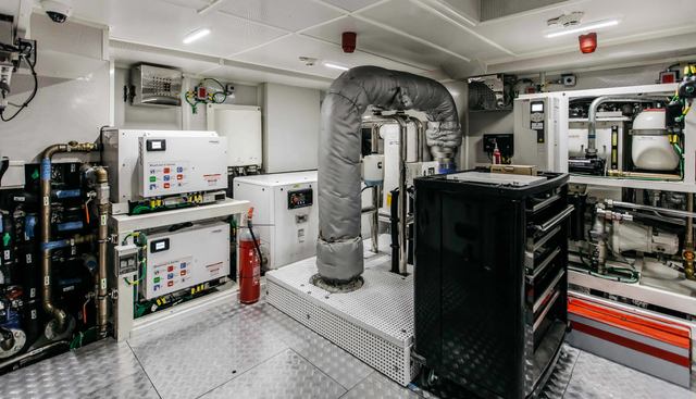 PAPILLON yacht for sale 25