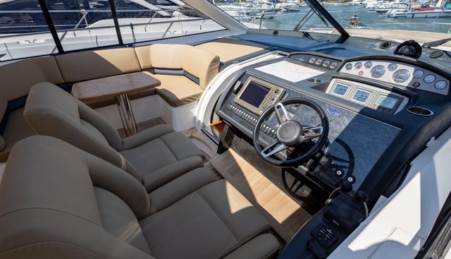 Aquaviva yacht for sale 25