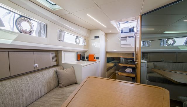 noname yacht for sale 10