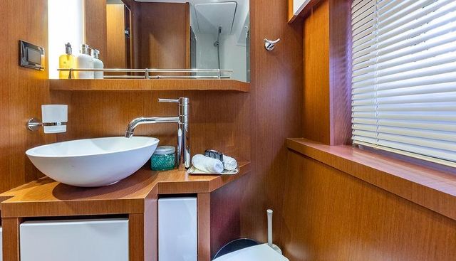 Alegria yacht for sale 33