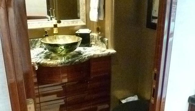 REMY ROO yacht for sale 13