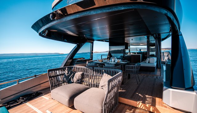 Explorer 62 yacht for sale 4