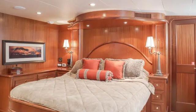AL DI LA yacht for sale 32