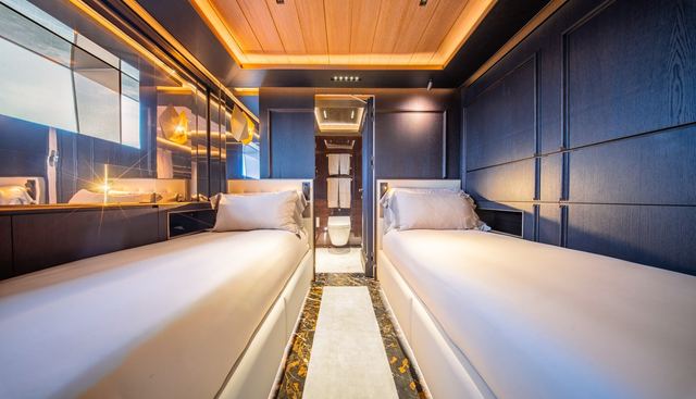 Raja² yacht for sale 15