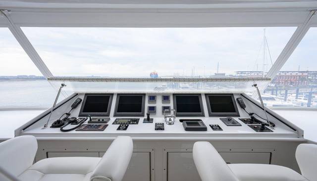 Compass Rose yacht for sale 40