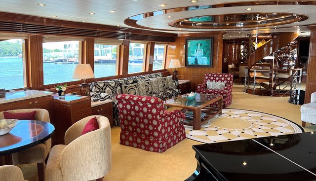 Missy B II yacht for sale 8