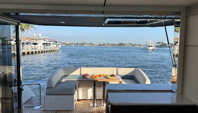 FAIRLINE SQUADRON yacht for sale 5