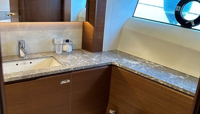 AHAVA yacht for sale 22