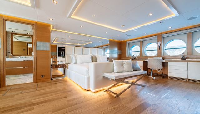 Db9 yacht for sale 12