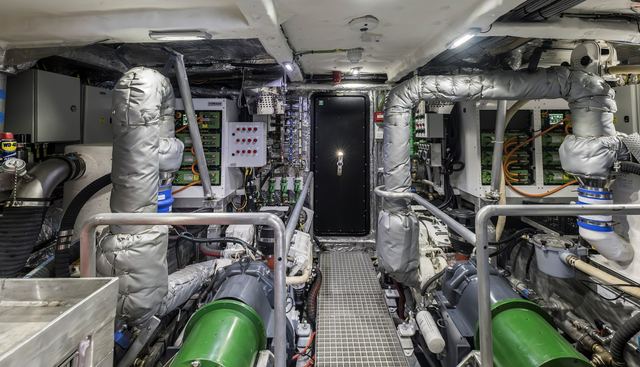 VANGUARD yacht for sale 35