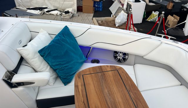 PALMA BOAT SHOW 2026 DISCOUNT - NEW: Regal LS6 - SAFE OVER 44.000€ yacht for sale 8