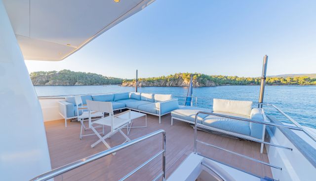 4 Ever yacht for sale 37