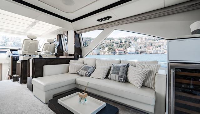 JR 28 yacht for sale 7