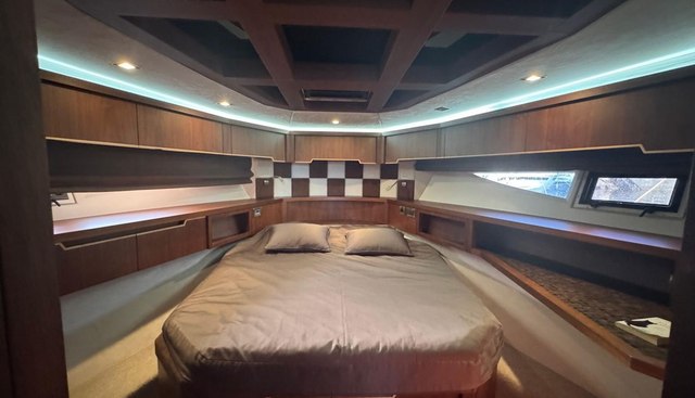 GALEON 445 HTS MY JOY yacht for sale 24