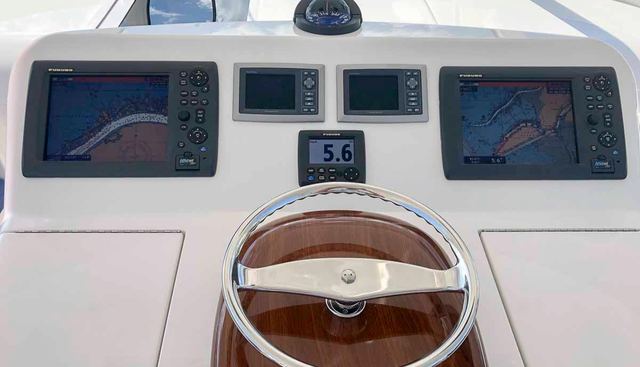 Fuzzy III yacht for sale 27