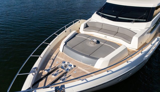 Toro yacht for sale 22