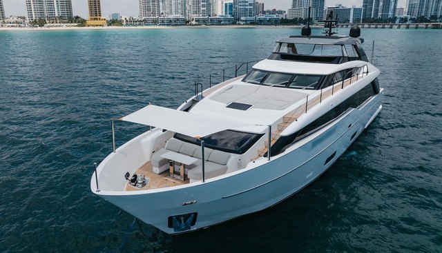 CHAMELEON yacht for sale 18