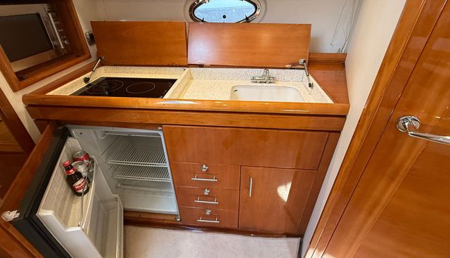 AS40 yacht for sale 25