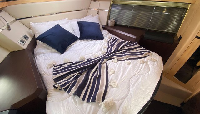 SHIPFACED yacht for sale 20