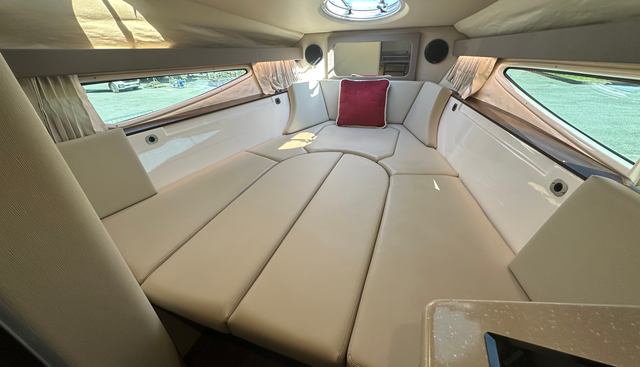 Sandman yacht for sale 32