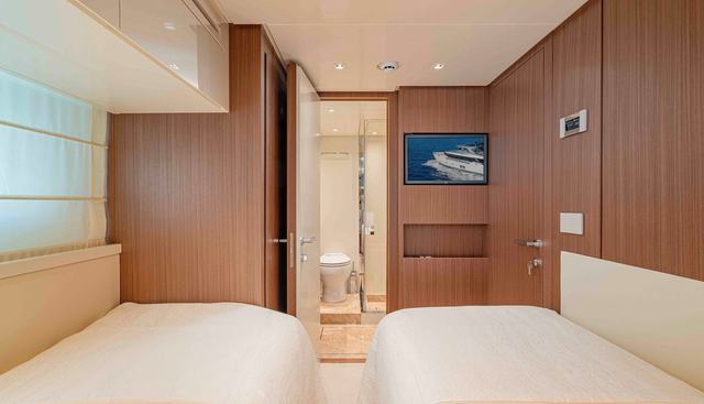 FIREFLY yacht for sale 65