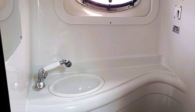 noname yacht for sale 33