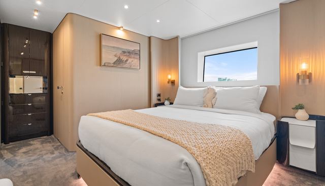Freedome yacht for sale 17