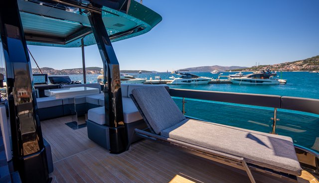 Explorer 62 yacht for sale 3