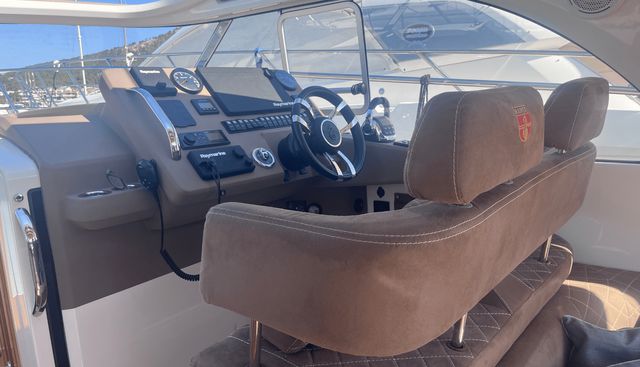 Maxima II yacht for sale 8