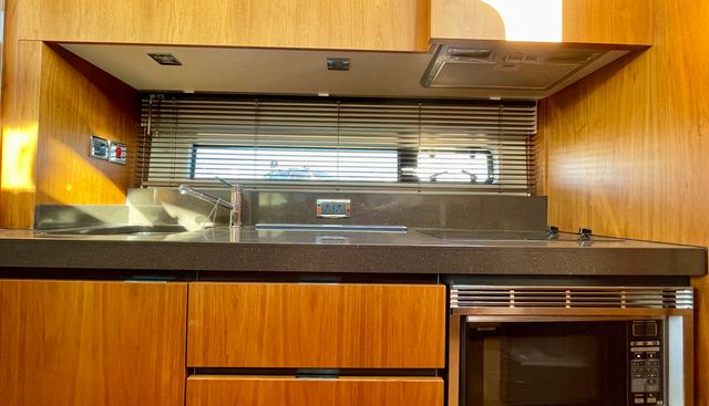 noname yacht for sale 34