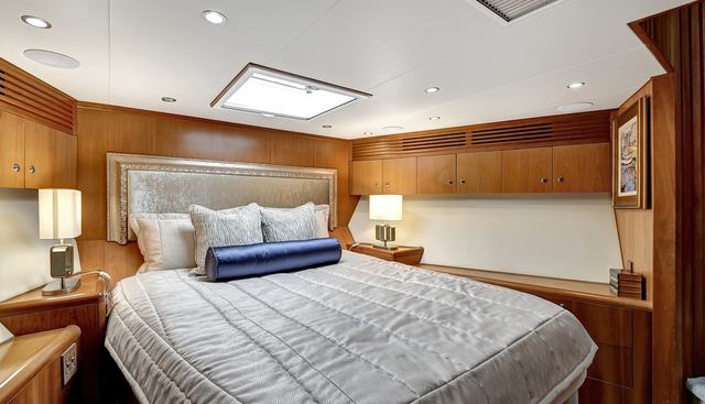 DANIELLE yacht for sale 30
