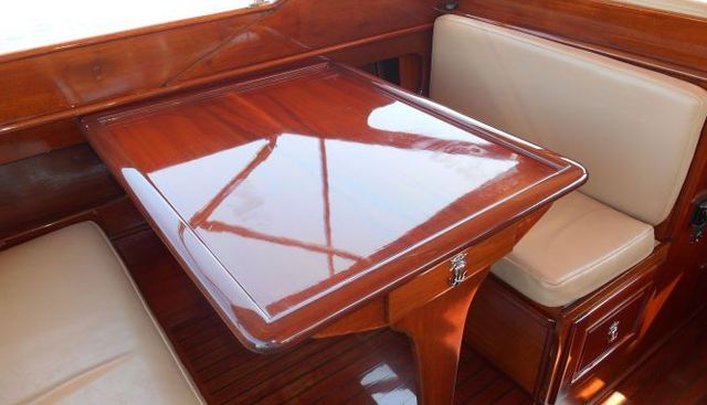 Dazzler yacht for sale 33