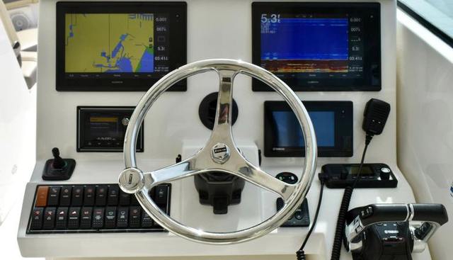 In Pursuit yacht for sale 12