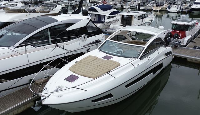 VOLANTIS yacht for sale 4