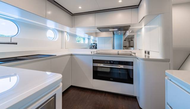 ARIA yacht for sale 30