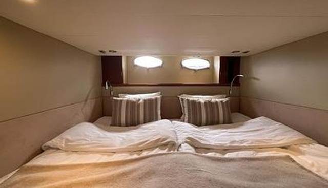 Flinga yacht for sale 20