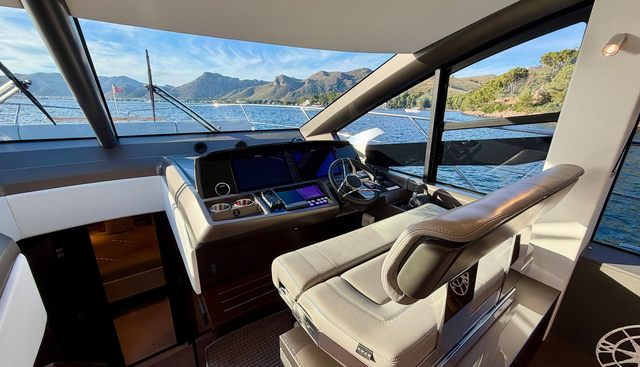 KNOT NAUTI yacht for sale 32