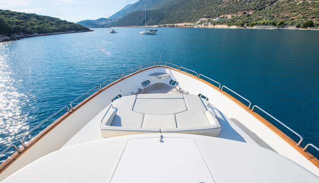 LA RUBIA yacht for sale 39