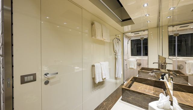 PHOENIX yacht for sale 37