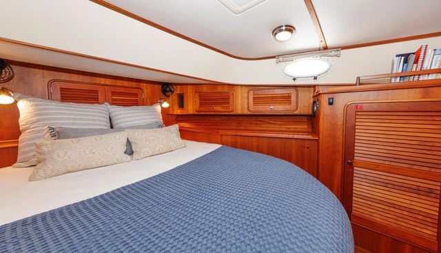 Ruckus yacht for sale 35