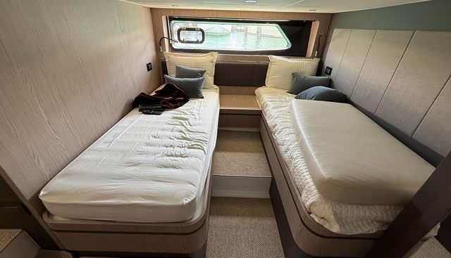 RELAX JOSEPHINE yacht for sale 40