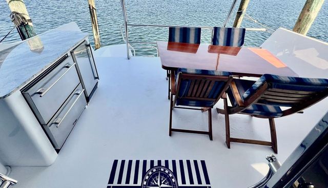 KRISTIN LEE yacht for sale 4