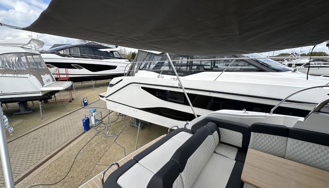 SUMMER DEAL SPECIAL OFFER & EX DEMONSTRATOR SALE!! 323000045-SR35HT yacht for sale 8