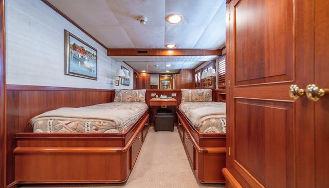 Escape Of London yacht for sale 32