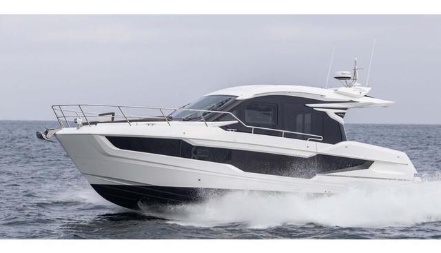 GALEON 410 HTC yacht for sale 4