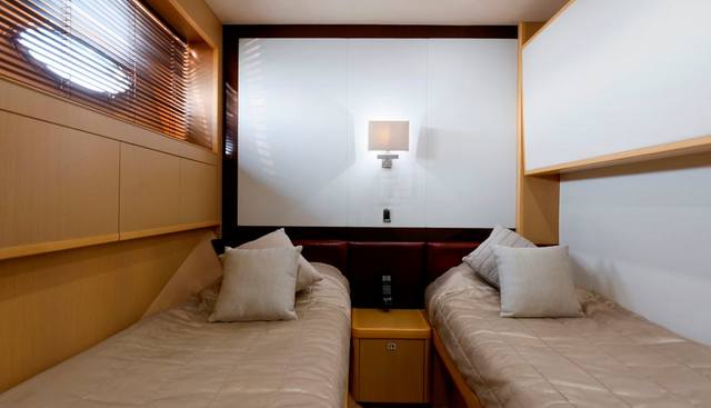 PRINCESS 85 yacht for sale 29