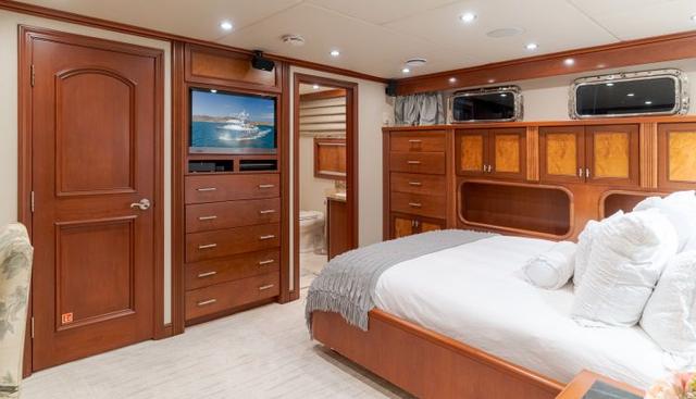 Huracan yacht for sale 64